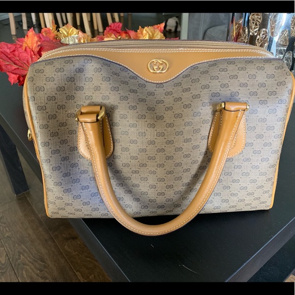 Gucci Handbags - Authentic Gucci Vintage 👜👑